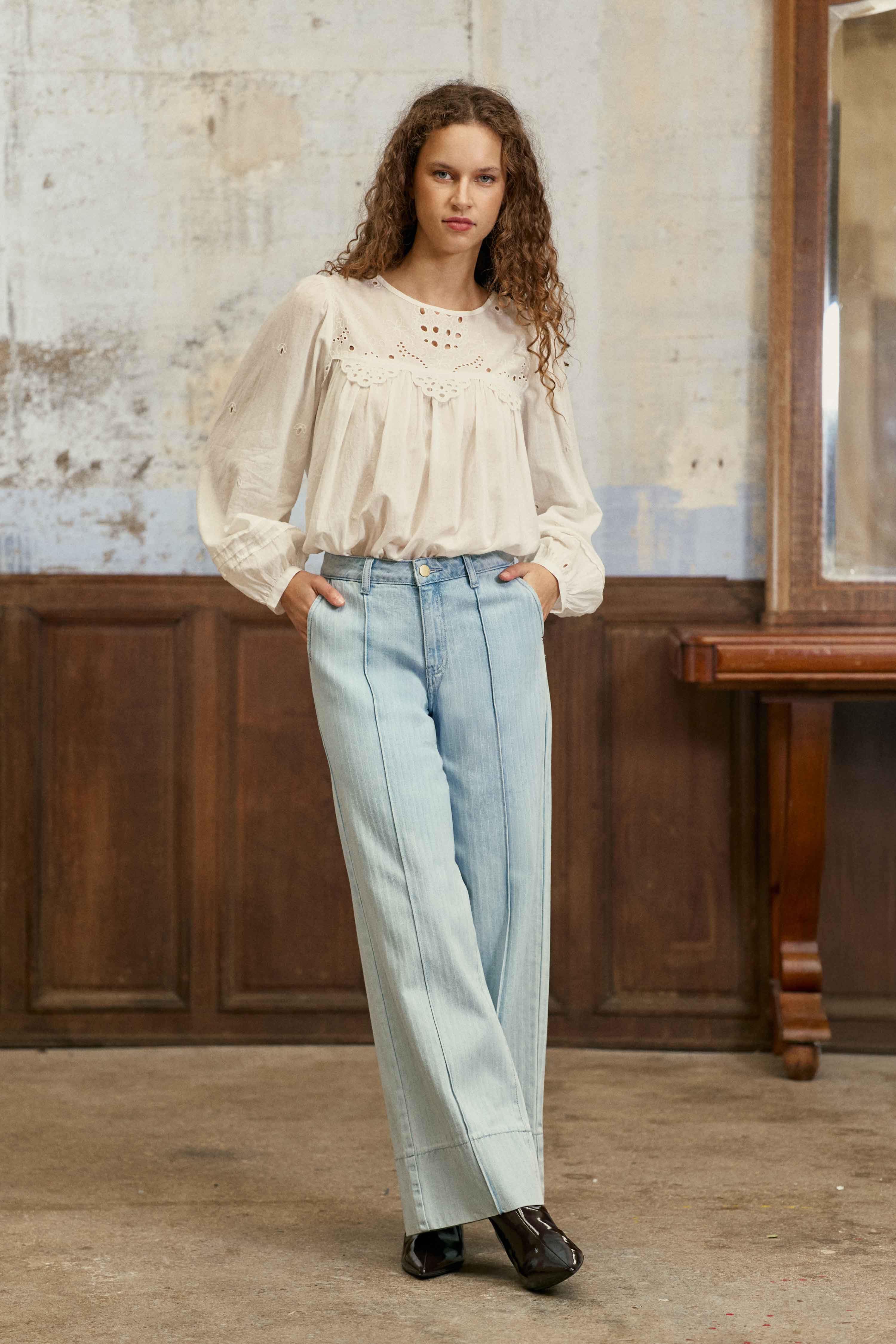 Brany - Blouse brodée - Image 2