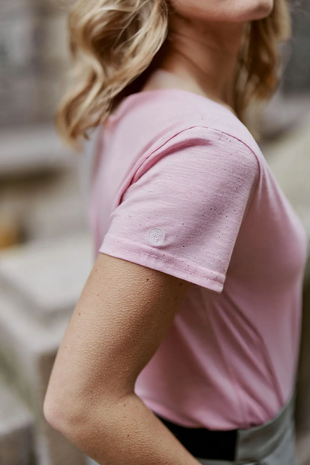 Elvie - T-shirt - Image 5